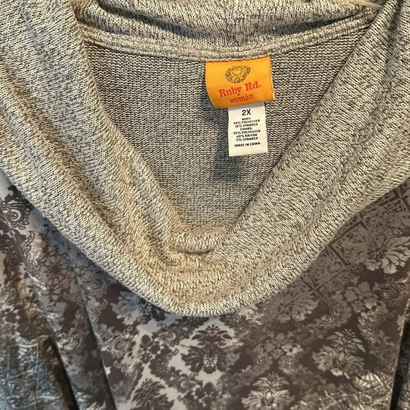 Ruby Rd. Grey sweater top, size 2x - Picture 2 of 4